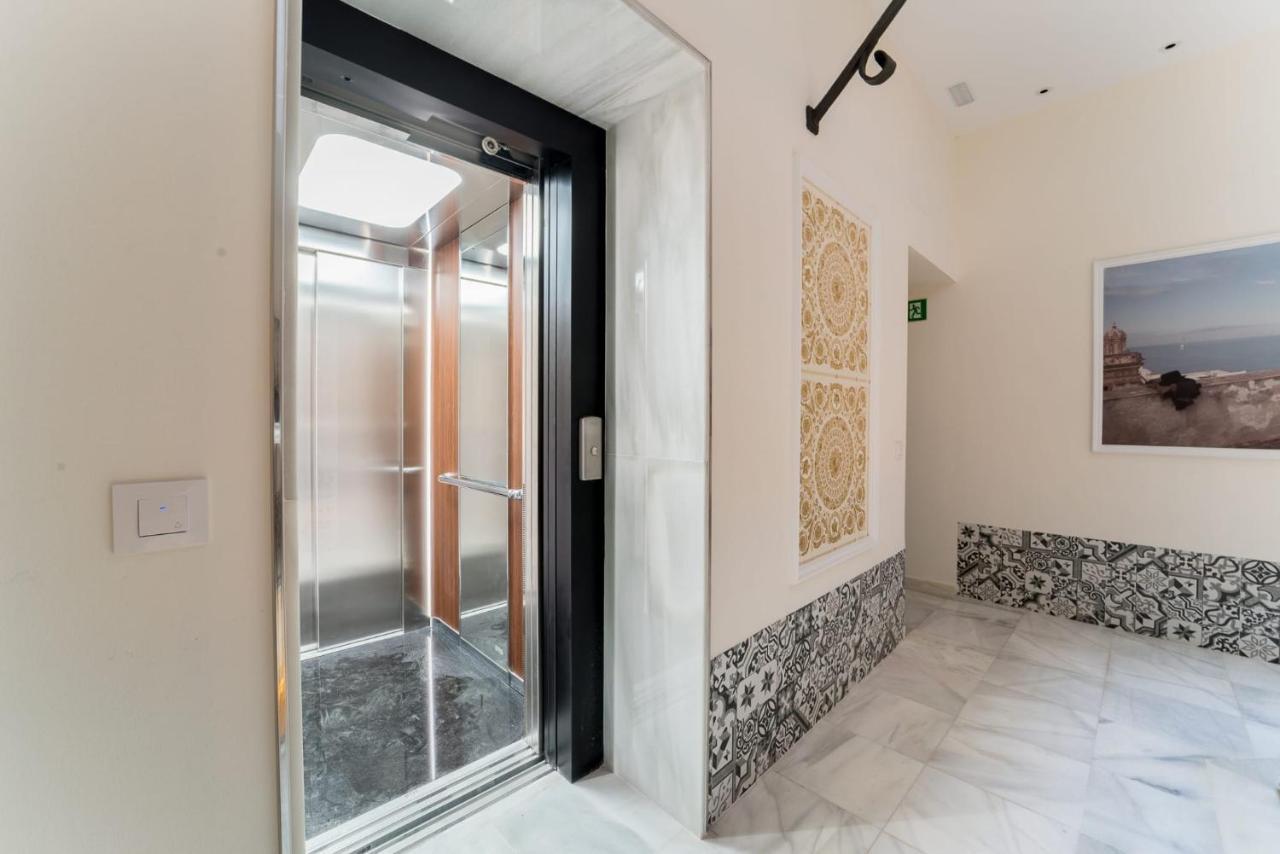 Apartamento Cadiz Centro Fabio Rufino Cádis Exterior foto